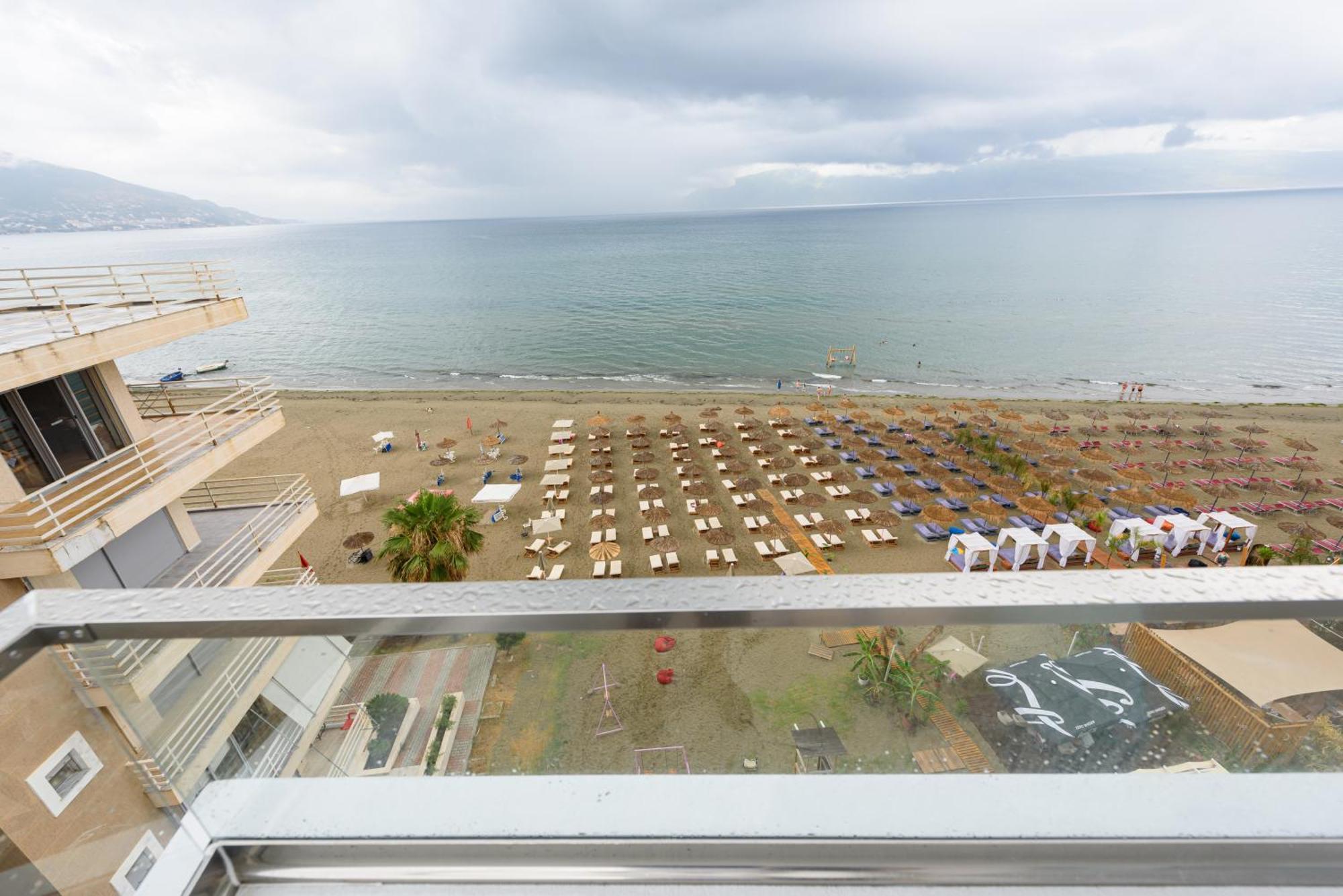 Sea & Sand Vlorë Eksteriør billede